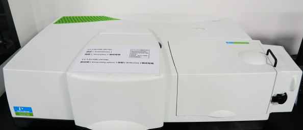 紫外可见近红外分光光度计